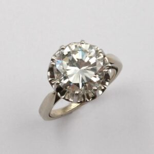 Bague diamant 4cts - 22 500 €